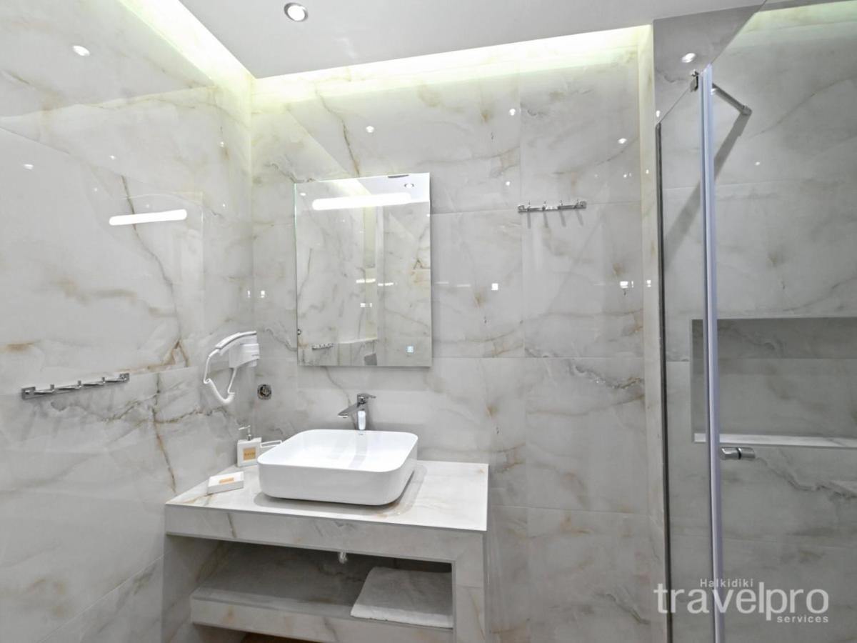 Sabbia Apartments Seafront By Rentalspro Services - Nea Moudania Halkidiki Exteriör bild