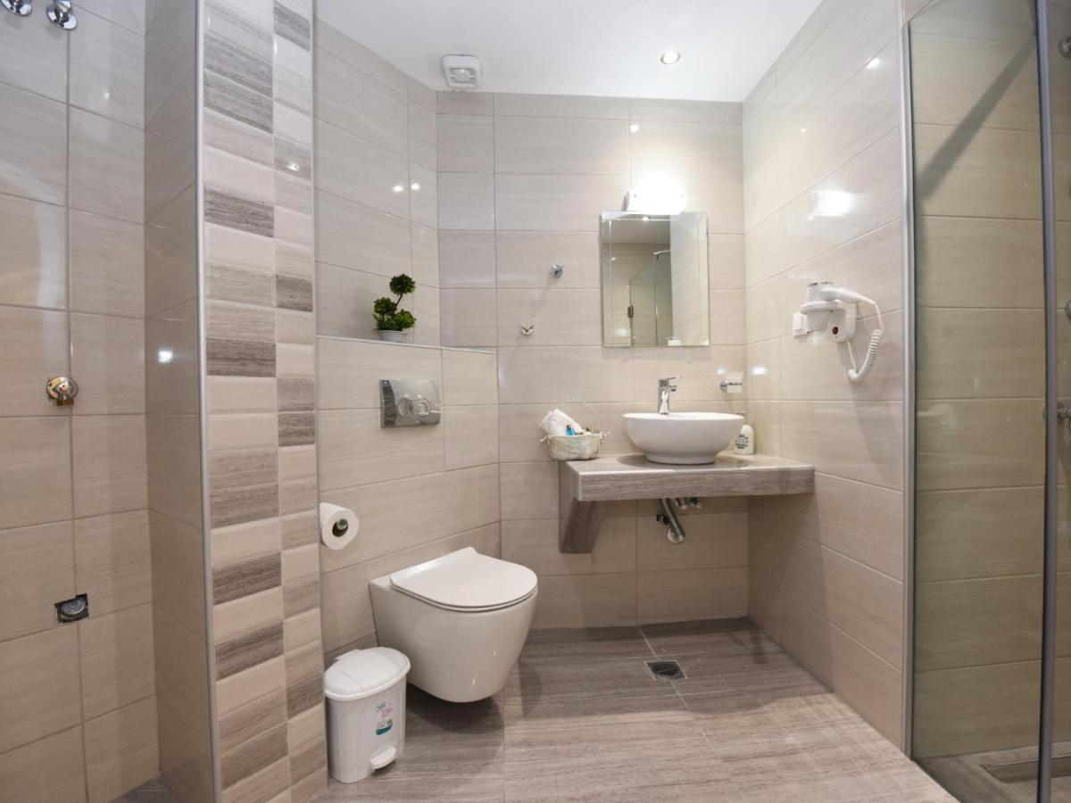 Sabbia Apartments Seafront By Rentalspro Services - Nea Moudania Halkidiki Exteriör bild